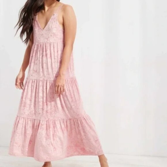 aerie Dresses & Skirts - Aerie Women's Crushed Velvet Tiered Maxi Dress in Starlet Pink Size Medium M